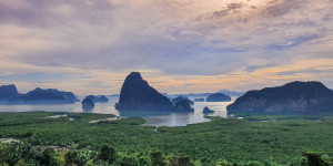 Beitragsbild des Blogbeitrags Phang Nga Bay & James Bond Island | The Best Tour From Phuket in 2021 