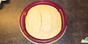 Beitragsbild des Blogbeitrags Einfacher Weiße-Schoko-Grießkuchen