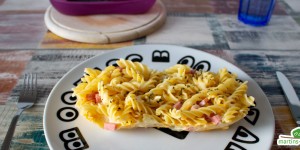 Beitragsbild des Blogbeitrags Überbackener Nudelauflauf im Omlettwunder