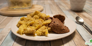 Beitragsbild des Blogbeitrags Süßes Schoko-Nuss-Omlett aus der Mikrowelle