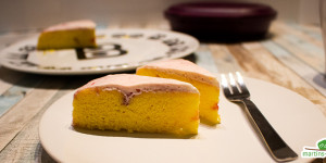 Beitragsbild des Blogbeitrags Vitalwunder-Kuchen mit Frischkäse-Topping