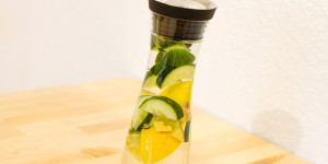 Beitragsbild des Blogbeitrags Gurkenwasser: Gurken sind nicht nur im Salat ein Hit
