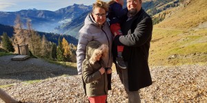 Beitragsbild des Blogbeitrags Tiefenenstpannt in drei Tagen: Familienurlaub im Salzburger Oberforsthof