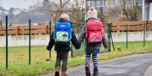 Beitragsbild des Blogbeitrags Sichtbarkeit am Schulweg mit dem ergobag cubo 