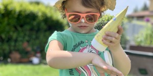Beitragsbild des Blogbeitrags Sonnenschutz für Kinderhaut: Was ihr über Sonnencremes wissen solltet! 