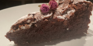 Beitragsbild des Blogbeitrags Vorsicht, Suchtgefahr: Dieser Schokokuchen ohne Mehl wird dich umhauen