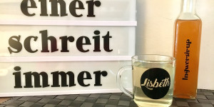 Beitragsbild des Blogbeitrags Fünf Hausmittel für kleine Schnupfnasen: Rettichsaft, Topfenwickel, Essigpatscherl und Co.