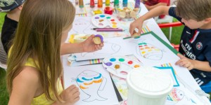 Beitragsbild des Blogbeitrags Jubeltage mit Kindern – leicht gemacht!