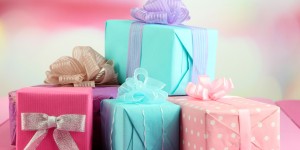 Beitragsbild des Blogbeitrags 25 kleine Geschenke und Mitbringsel unter 10 Euro