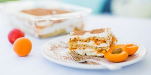 Beitragsbild des Blogbeitrags Die Marillen sind reif: Rezept für ein köstliches Marillen Tiramisu 