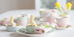 Beitragsbild des Blogbeitrags Frühling mit Greengate & leckeren Oster-Tartelettes mit essbarem Moos