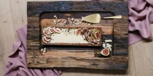 Beitragsbild des Blogbeitrags Weiße Schokoladen-Tarte: Macadamia Love 