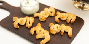 Beitragsbild des Blogbeitrags Raffinierter Silvester Snack: schnelle Fingerfood Zahlen für die Neujahrsparty 