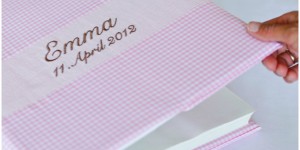 Beitragsbild des Blogbeitrags Tolle Geschenke zur Taufe und Babyparty – die Suche hat ein Ende!
