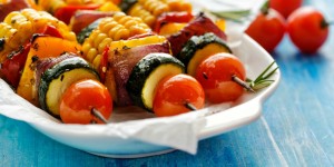 Beitragsbild des Blogbeitrags Vegan grillen und feiern für Nicht-Veganer: Was ist wichtig?