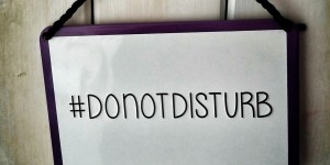 Beitragsbild des Blogbeitrags Herausforderungen in der Selbstständigkeit & Lösungsstrategien: Unterbrechungen 