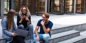 Beitragsbild des Blogbeitrags Die 10 beliebtesten Studentenjobs in Innsbruck
