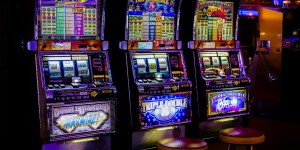 Beitragsbild des Blogbeitrags Was haben Spielhallen in Innsbruck zu bieten? 
