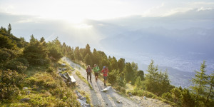 Beitragsbild des Blogbeitrags Innsbruck Trek: Weitwandergenuss ohne Gepäck