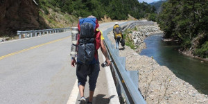 Beitragsbild des Blogbeitrags Abenteuer Backpacking: Mit kleinem Budget die Welt entdecken 