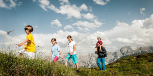 Beitragsbild des Blogbeitrags Die besten Familienhotels & Kinderhotels im Stubaital 2024