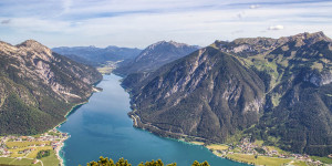 Beitragsbild des Blogbeitrags Die 8 schönsten Badeseen in Tirol ⛱️