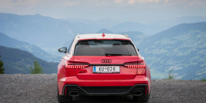 Beitragsbild des Blogbeitrags Roadtrip durch Österreich: Großstädte & Natur entdecken 