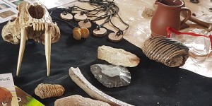 Beitragsbild des Blogbeitrags Altsteinzeit-Workshop: Back to the Roots