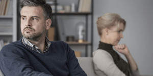 Beitragsbild des Blogbeitrags „Beziehungskiste“ – Wenn Eltern einander nicht ehren
