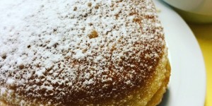 Beitragsbild des Blogbeitrags Where to get the best Krapfen in Vienna