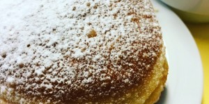 Beitragsbild des Blogbeitrags Where to get the best Krapfen in Vienna 