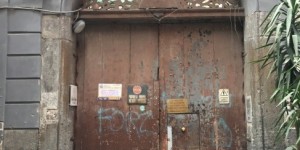 Beitragsbild des Blogbeitrags The doors of Naples