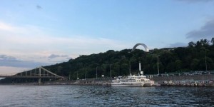 Beitragsbild des Blogbeitrags The Dnieper river – strolling along and going on a cruise