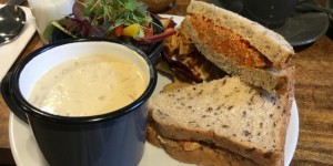 Beitragsbild des Blogbeitrags What and where to eat on the North Coast of Scotland 