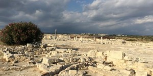 Beitragsbild des Blogbeitrags Kolossi Castle and Kourion archaelogical site 