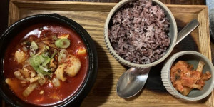 Beitragsbild des Blogbeitrags Modern Korean restaurant