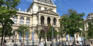 Beitragsbild des Blogbeitrags A spring walk in Vienna – along the Ringstrasse 