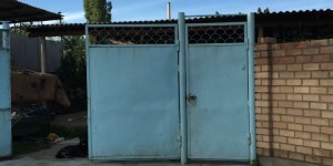 Beitragsbild des Blogbeitrags The doors of Kyrgyzstan