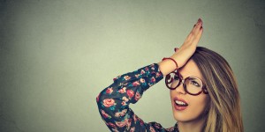 Beitragsbild des Blogbeitrags 16 häufig verwechselte Wörter, die uns ganz schön dumm dreinschauen lassen