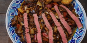 Beitragsbild des Blogbeitrags T-Bone Steak mit Auberginen-Pahi 