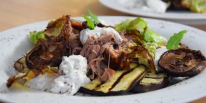 Beitragsbild des Blogbeitrags Pulled Lamb Salad 