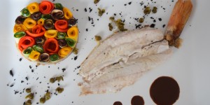 Beitragsbild des Blogbeitrags Knurrhahn mit Tian und Rotwein-Sauce 