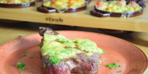 Beitragsbild des Blogbeitrags Rindslungenbraten, Dotterbutter, Rüben