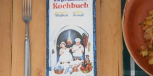 Beitragsbild des Blogbeitrags Burgenländisches Kochbuch – Krautfleckerl