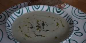 Beitragsbild des Blogbeitrags Bohnensuppe mit frittiertem Salbei 
