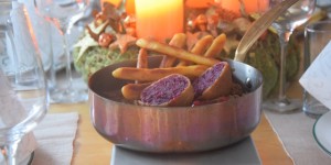 Beitragsbild des Blogbeitrags Edelhirschgulyás mit Langfingernudeln und Rotkrautknödel