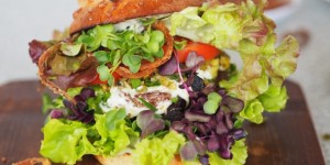 Beitragsbild des Blogbeitrags Gurken-Relish Burger 