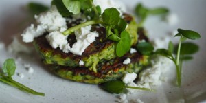Beitragsbild des Blogbeitrags Zwischendurch: Zucchinipuffer