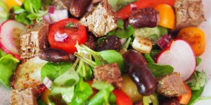 Beitragsbild des Blogbeitrags Schwarzer Käferbohnen-Rindfleischsalat