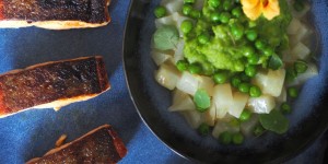 Beitragsbild des Blogbeitrags Schottische Lachsschnitten mit Kohlrabi-Erbsen-Gemüse